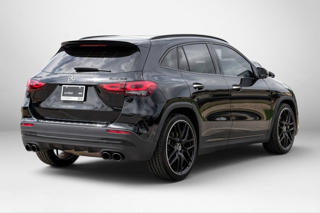 Used 2022 Mercedes-Benz GLA 45 AMG 4MATIC w/ Parking Assistance Package image 6