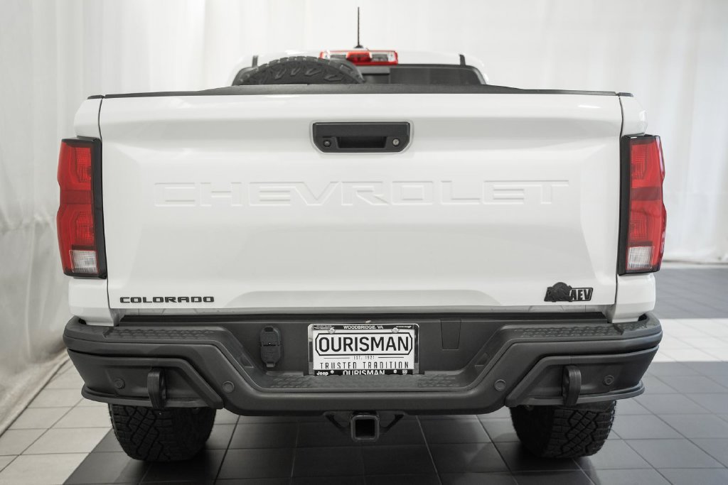 Used 2024 Chevrolet Colorado ZR2 w/ ZR2 Bison Edition AWD/4WD image 5