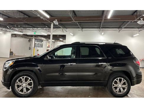 Used 2016 GMC Acadia SLT w/ Open Road Package FWD image 8