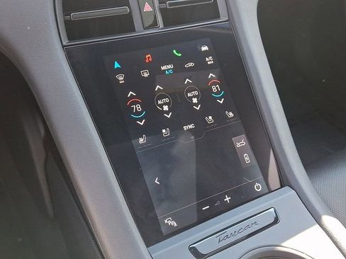 Used 2020 Porsche Taycan 4S image 18