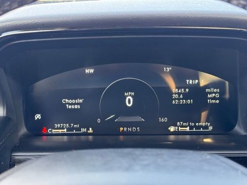 Used 2022 Lincoln Nautilus Reserve w/ Equipment Group 201A image 11