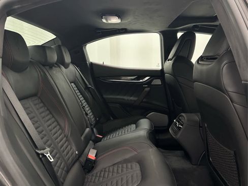 Used 2022 Maserati Ghibli Trofeo image 21
