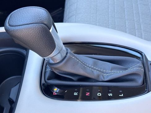 Used 2026 Honda HR-V LX image 32