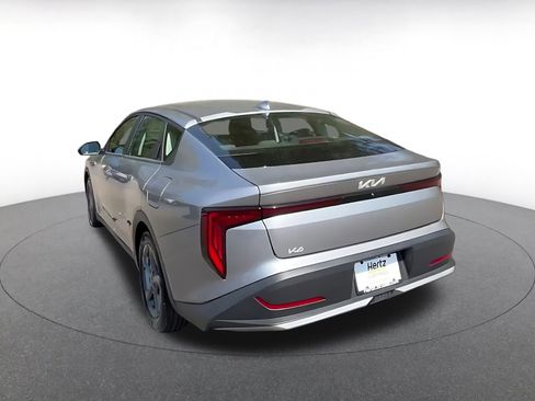 Used 2025 Kia K4 LXS image 11