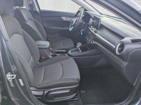 Used 2023 Kia Forte LXS w/ LXS Technology Package FWD image 19