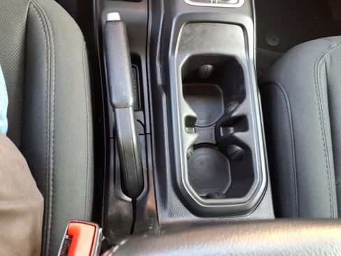 Used 2019 Jeep Wrangler Unlimited Sahara AWD/4WD image 15