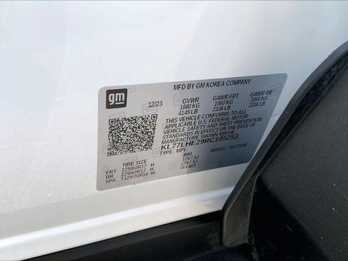 Used 2024 Chevrolet Trax LT w/ LT Convenience Package FWD image 36