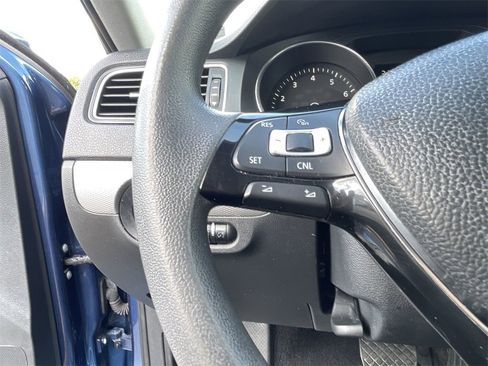 Used 2018 Volkswagen Jetta S image 16