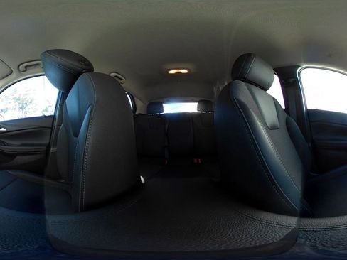 Used 2025 Buick Encore GX Preferred image 42