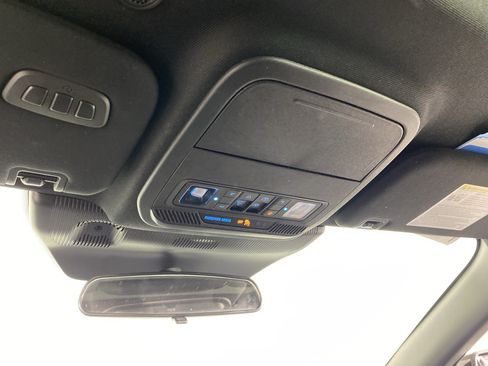 Used 2025 Ford Explorer ST-Line AWD/4WD image 26