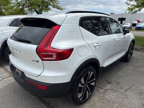 Used 2023 Volvo XC40 B5 Plus w/ Climate Package AWD/4WD image 5