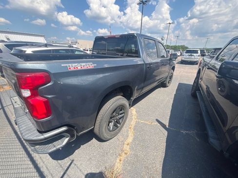 Used 2020 Chevrolet Silverado 1500 LT Trail Boss AWD/4WD image 9