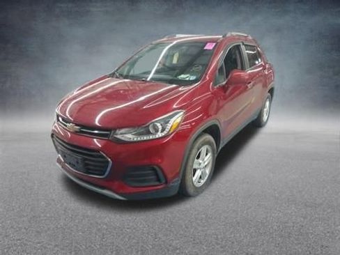 Used 2018 Chevrolet Trax LT w/ LT Convenience Package image 35