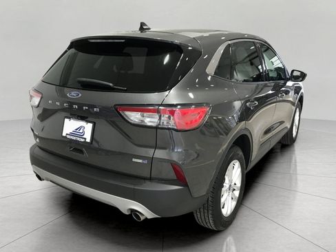 Used 2020 Ford Escape SE image 20
