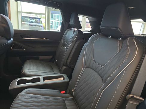 New 2026 INFINITI QX60 Autograph w/ Dark Cargo Package AWD/4WD image 17