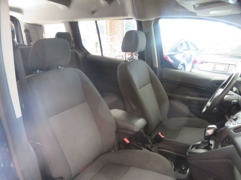 Used 2016 Ford Transit Connect XL image 23