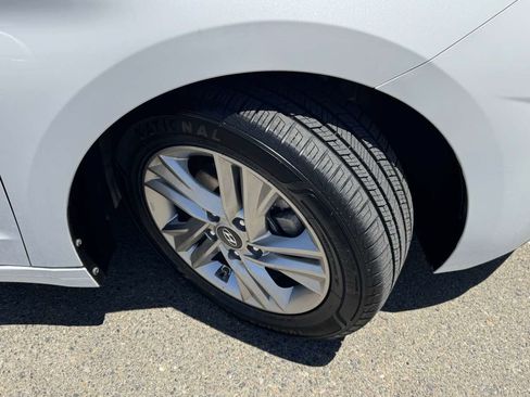 Used 2020 Hyundai Elantra Value Edition w/ Cargo Package (C1) FWD image 40