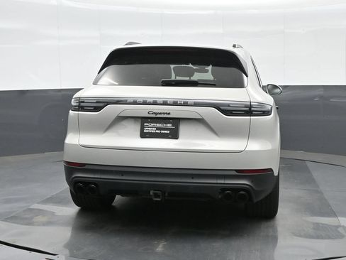 Certified 2023 Porsche Cayenne Platinum Edition AWD/4WD image 6