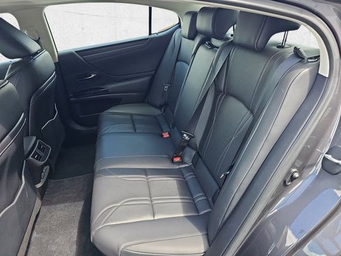 Certified 2024 Lexus ES 300h w/ Technology Package image 14