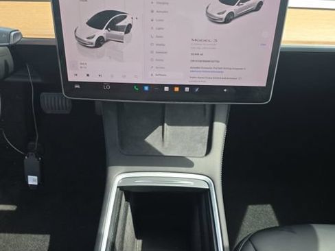 Used 2022 Tesla Model 3 Long Range AWD/4WD image 7