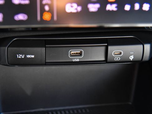 Used 2023 Kia Niro Wind FWD image 26