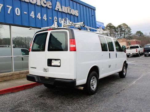 Used 2020 Chevrolet Express 2500 RWD 2500 135 w/ Driver Convenience Package image 4