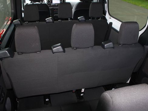 Used 2025 Mercedes-Benz Sprinter 2500 image 9