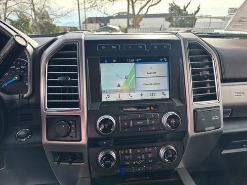 Used 2017 Ford F350 Platinum w/ Platinum Ultimate Package image 16