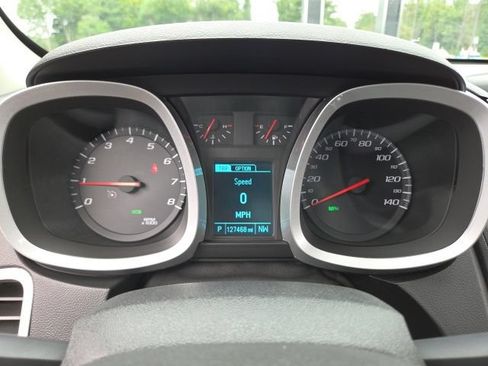 Used 2017 Chevrolet Equinox LT w/ Convenience Package FWD image 13