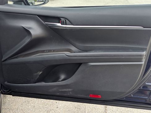 Used 2021 Toyota Camry SE w/ Carpet Mat Package (TMS) image 28