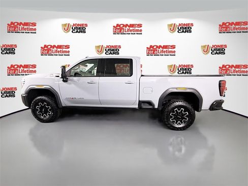 Used 2024 GMC Sierra 2500 AT4X image 16