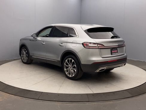 Used 2023 Lincoln Nautilus Reserve AWD/4WD image 3