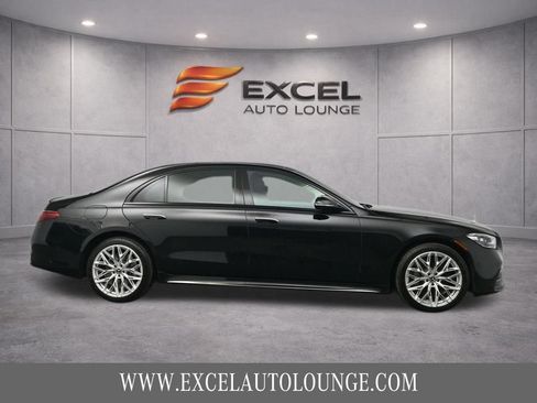 Used 2023 Mercedes-Benz S 500 4MATIC w/ AMG Line image 10