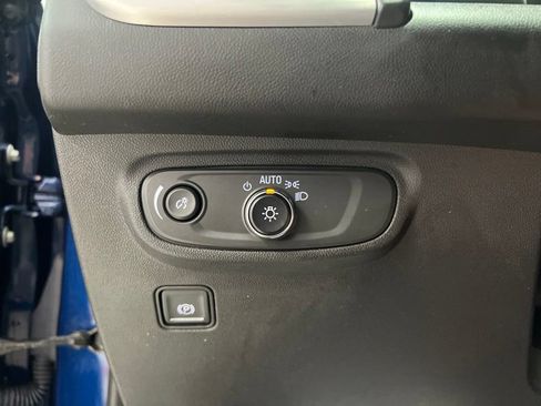 Used 2022 GMC Terrain SLE w/ Driver Convenience Package FWD image 21