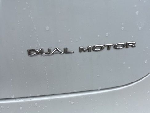 Used 2019 Tesla Model S Long Range image 16