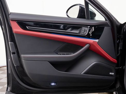 New 2026 Porsche Panamera 4 image 14