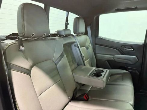 Used 2023 Chevrolet Colorado ZR2 w/ ZR2 Convenience Package III image 31