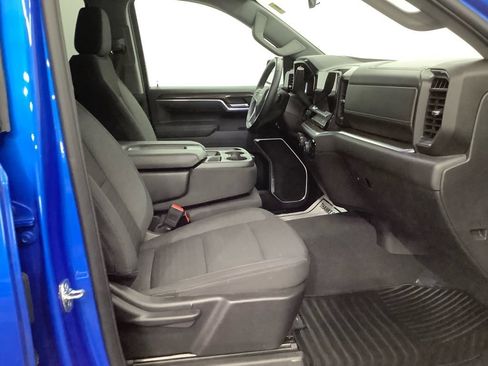 Used 2025 Chevrolet Silverado 1500 LT AWD/4WD image 22