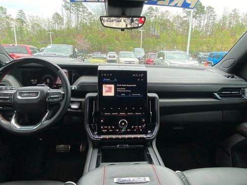 Used 2025 GMC Yukon AT4 Ultimate image 26