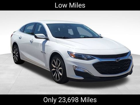 Used 2024 Chevrolet Malibu RS w/ LPO, Floor Liner Package FWD image 2