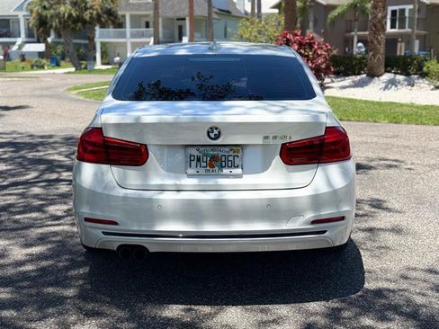 Used 2017 BMW 330i Sedan RWD image 4