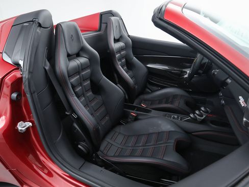 Certified 2019 Ferrari 488 Pista Spider RWD image 22