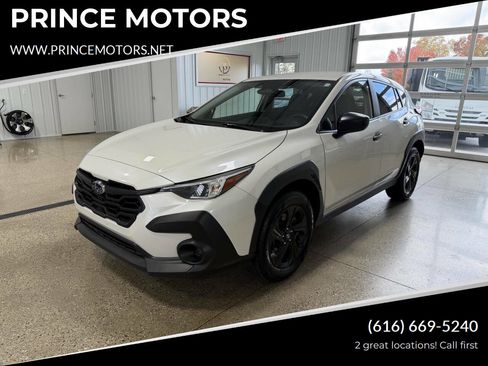 Used 2024 Subaru Crosstrek 2.0i image 1
