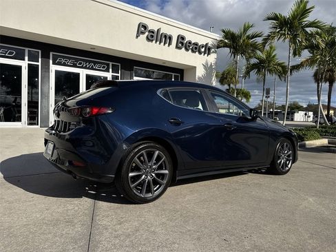 Used 2019 MAZDA MAZDA3 Hatchback w/ Preferred Package image 25