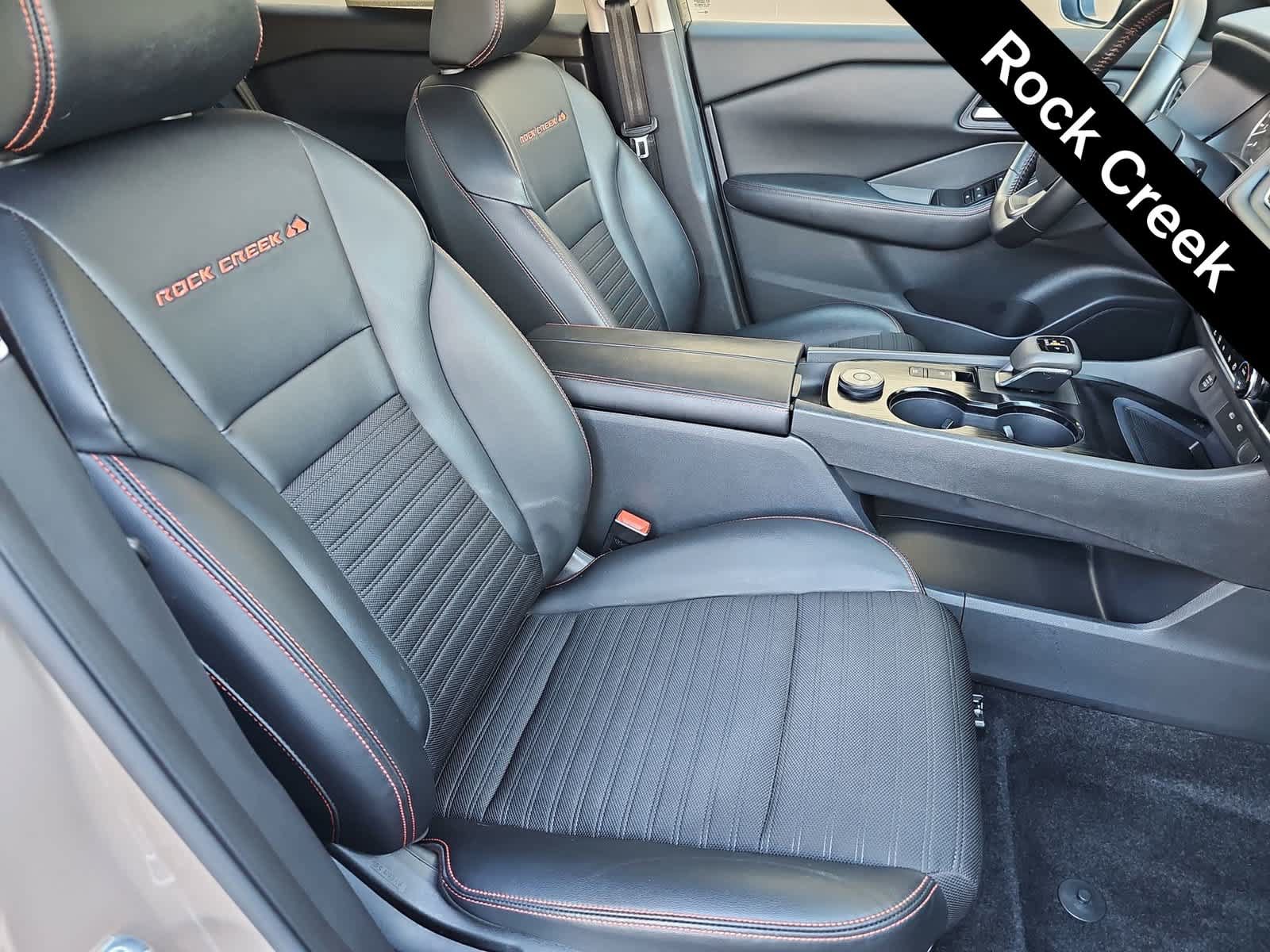 Used 2025 Nissan Rogue SV AWD/4WD image 18