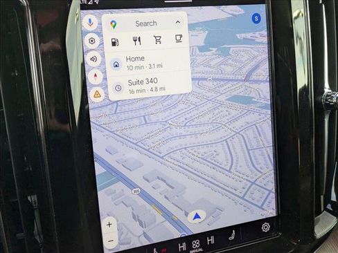 Used 2022 Volvo XC60 B5 Inscription image 13