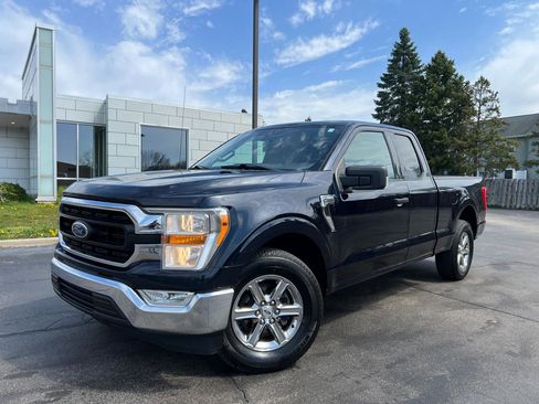 Used 2021 Ford F150 XLT w/ Equipment Group 301A Mid RWD image 2