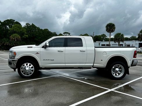 Used 2019 RAM 3500 Limited image 7