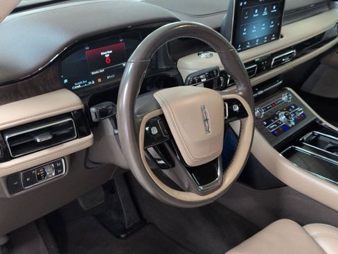 Used 2020 Lincoln Aviator Reserve w/ Equipment Group 202A AWD/4WD image 7