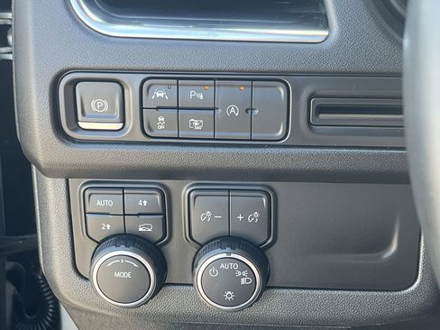 Used 2023 Chevrolet Tahoe LT w/ Luxury Package image 17